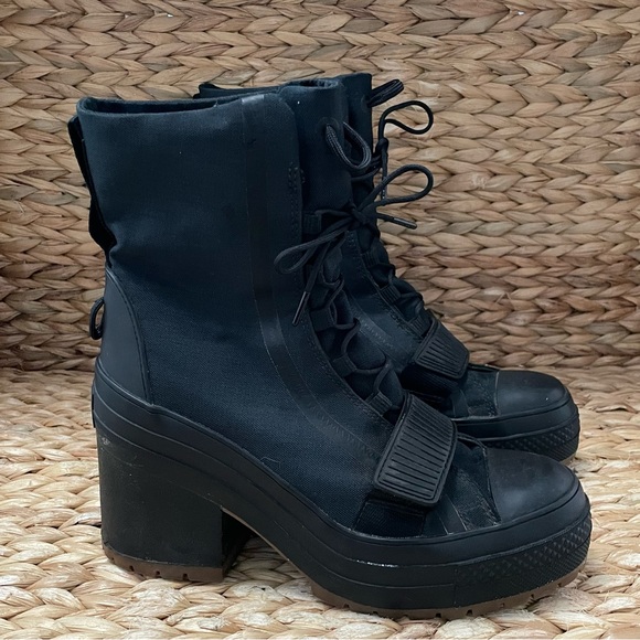 Converse Chuck Taylor All Star GR82‎ Platform Chunky Combat Boots
